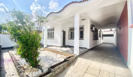 Linda casa a venda no São Francisco Niterói !
