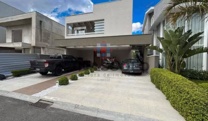 Casa em Condomínio para Venda em Curitiba, Pinheirinho, 3 dormitórios, 3 suítes, 4 banheiros, 6 vagas