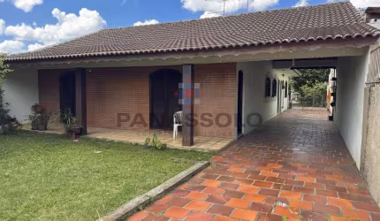 Casa para Venda em Curitiba, Fanny, 3 dormitórios, 1 suíte, 2 banheiros, 4 vagas