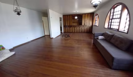 Casa com 5 quartos à venda na Carlos Peixoto, 889, Santa Efigênia, Belo Horizonte por R$ 1.100.000