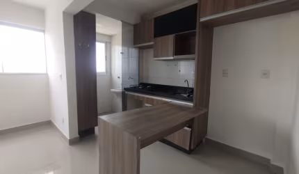 OPORTUNIDADE ÚNICA com Armários, Cooktop e Luminárias - PRONTO PARA MORAR! 2 Qts c/ Suíte.