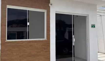 Casa linear em Condomínio Colline Verte