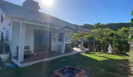 Casa com 3 dormitórios à venda, 84 m² por R$ 1.290.000,00 - Morro dos Conventos - Araranguá/SC
