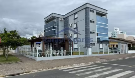 Apartamento com 3 dormitórios à venda, 80 m² por R$ 720.000,00 - Centro - Balneário Arroio do Silva/SC