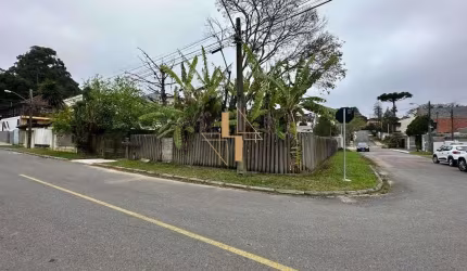 Terreno de esquina à venda, 468 m² por R$  - Cascatinha - Curitiba/PR
