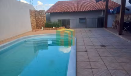 Residência para venda.
