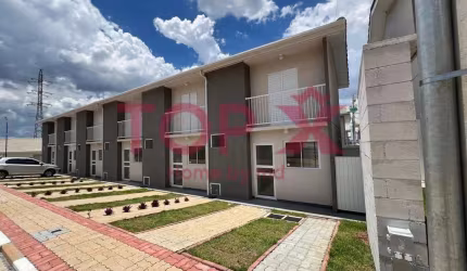 SOBRADO EM CONDOMINÍO