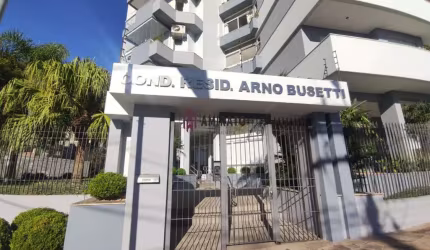 Cobertura Triplex semimobiliada à venda no Centro de Farroupilha