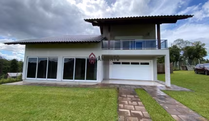 Casa à venda em Farroupilha, Nova Sardenha - Churrasqueira e Área de Lazer
