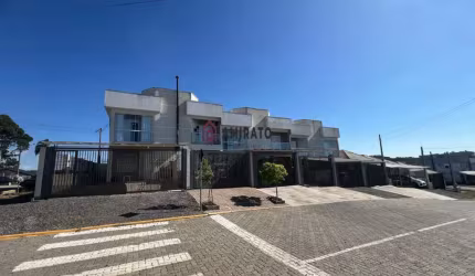 Sobrado semimobiliado com churrasqueira em Monte Verde, Farroupilha - Venda