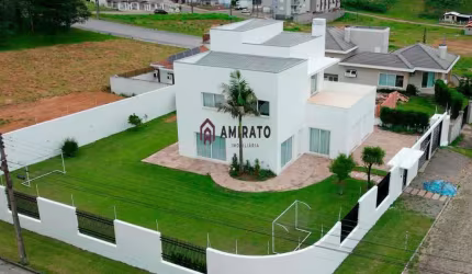 Linda Casa Mobiliada à venda no Bairro São Luiz, Farroupilha