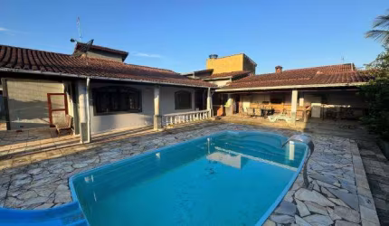 Casa para Venda em Itanhaém, Vila Verde Mar, 4 dormitórios, 2 suítes, 2 banheiros, 10 vagas