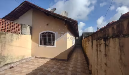 Casa para Venda em Itanhaém, Nossa Senhora do Sion, 2 dormitórios, 1 banheiro, 1 vaga
