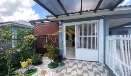 Casa Geminada próximo a Upa