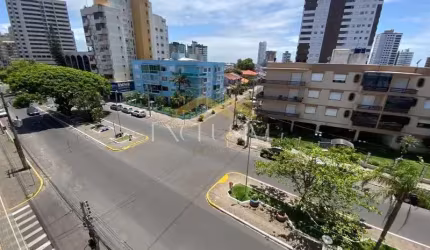 Apartamento com Terraço na Avenida da Igreja