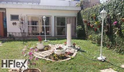 Sobrado com 5 dormitórios, 258 m² - venda por R$ 1.650.000,00 ou aluguel por R$ 11.200,00/mês - Interlagos - São Paulo/SP