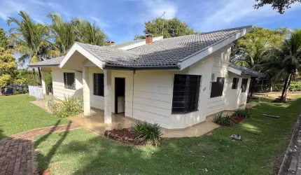 Casa à venda em Sarandi, Parque Alvamar, com 3 quartos, com 190 m², Condomínio Estância Zaúna