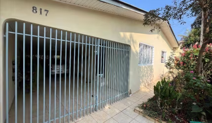 Casa à venda em Maringá, Jardim Alvorada III, com 3 quartos, com 139 m²