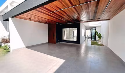 Casa à venda em Maringá, Jardim Tóquio, com 3 suítes, com 207 m²