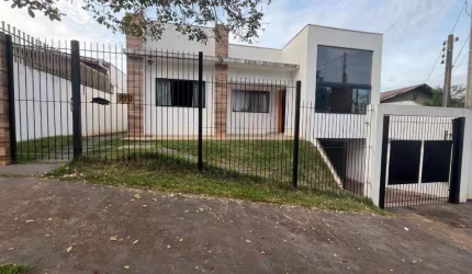 Casa à venda em Maringá, Jardim Alvorada III, com 3 quartos, com 152 m²