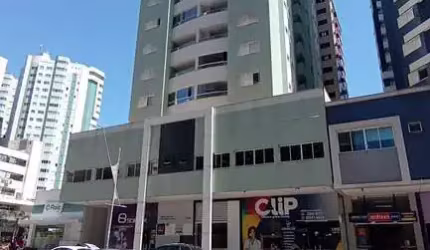Apartamento à venda no Torre Horácio Raccanello Filho na Zona 07 em Maringá/PR com 72 m² privativos