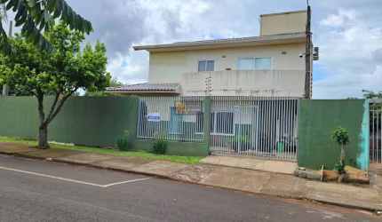 Sobrado para Venda em Foz do Iguaçu, Jardim Dona Fátima Osman, 3 dormitórios, 1 suíte, 4 banheiros, 5 vagas