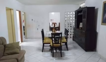 Casa com 3 dormitórios à venda, 153 m² por R$ 395.000,00 - Alecrim - Natal/RN