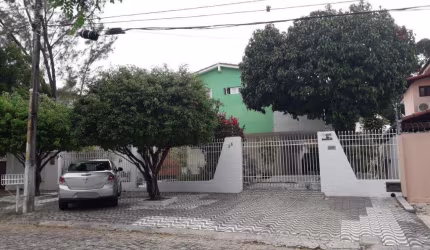 Casa com 4 dormitórios à venda, 300 m² por R$ 900.000,00 - Lagoa Nova - Natal/RN