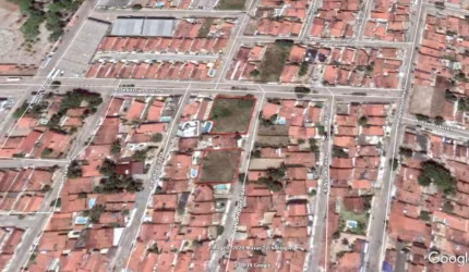 Terreno à Venda – 1.200 m²