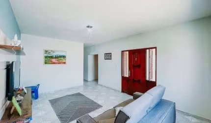 CASA À VENDA – VISTA PRIVILEGIADA!