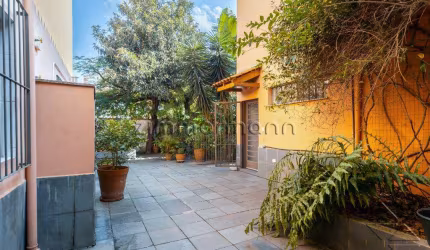 Casa com 3 quartos à venda na Rua Saramenha, --, Sumaré, São Paulo, 258 m2 por R$ 2.000.000