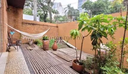 Casa com 3 quartos à venda na Rua Natingui, --, Vila Madalena, São Paulo, 230 m2 por R$ 1.800.000
