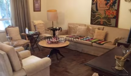 Casa com 4 quartos à venda na Rua Plínio de Morais, --, Sumaré, São Paulo, 240 m2 por R$ 2.800.000
