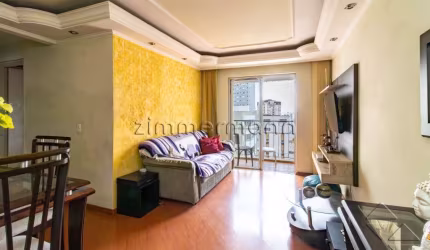 Apartamento com 3 quartos à venda na Rua Doutor Neto de Araújo, --, Vila Mariana, São Paulo, 63 m2 por R$ 740.000