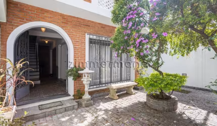 Casa com 3 quartos à venda na Rua Albina Barbosa, --, Aclimação, São Paulo, 230 m2 por R$ 1.780.000