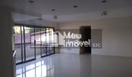 Apartamento com 4 Dormitórios sendo 1 Suíte com 170m² - Condomínio Edifício Por do Sol