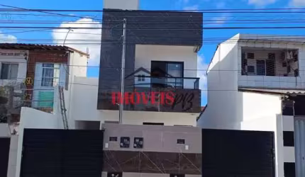 casa em Mangabeira com 2 quartos sendo 1 suíte