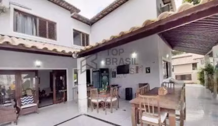 Casa Condomínio Padre Monte
