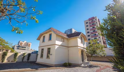 Casa à venda, 300 m² por R$ 4.890.000,00 - Centro - Joinville/SC