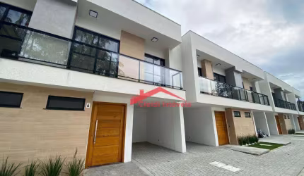 Sobrado com 3 dormitórios à venda, 110 m² por R$ 670.950,00 - Glória - Joinville/SC