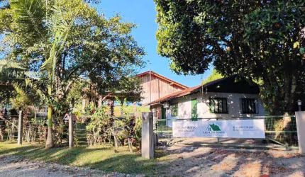 Casa com 2 dormitórios para alugar, 63 m² por R$ 10.120,00/mês - Corveta - Araquari/SC
