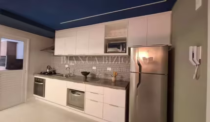 Apartamento 2 Dormitórios, Suíte, Sacada com Churrasqueira no Bacacheri !