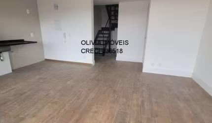 Apartamento duplex a venda com 79mts, 2 suítes com pisos porcelanato, terraço, 1 vaga, com depósito a 300m do metrô Saúde.