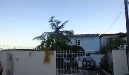 Casa 03 dorm. (1 suíte)  - Roçado - 6646