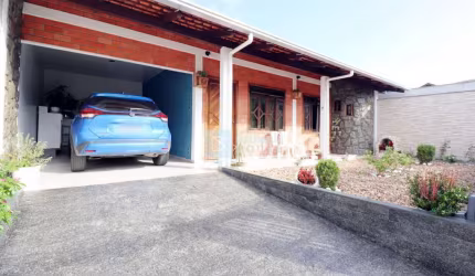 Casa com 3 quartos à venda no Itoupavazinha, Blumenau , 180 m2 por R$ 695.000