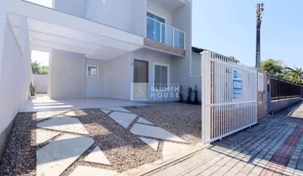 Casa com 3 quartos à venda no Tapajós, Indaial  por R$ 650.000