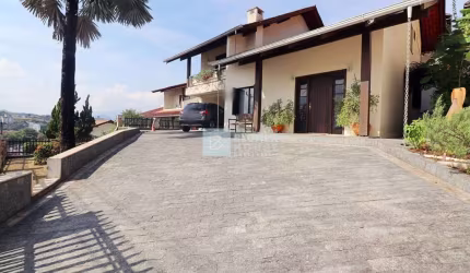 Casa com 3 quartos à venda no Fortaleza, Blumenau , 243 m2 por R$ 1.600.000