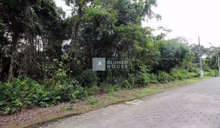 Terreno à venda no Garcia, Blumenau  por R$ 350.000