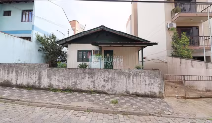 Terreno à venda no Centro, Blumenau  por R$ 1.426.000