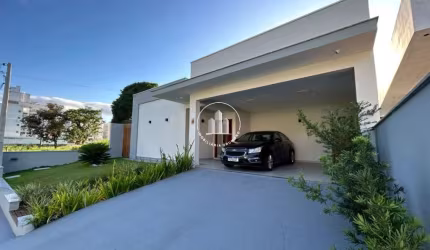 Casa 164m² com 3 Quartos e Suítes na Pedra Branca